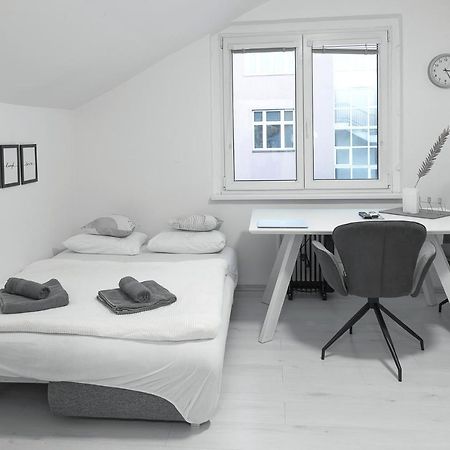 Skolska Winter Terrace Apartment 프라하 외부 사진