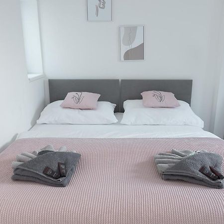 Skolska Winter Terrace Apartment 프라하 외부 사진