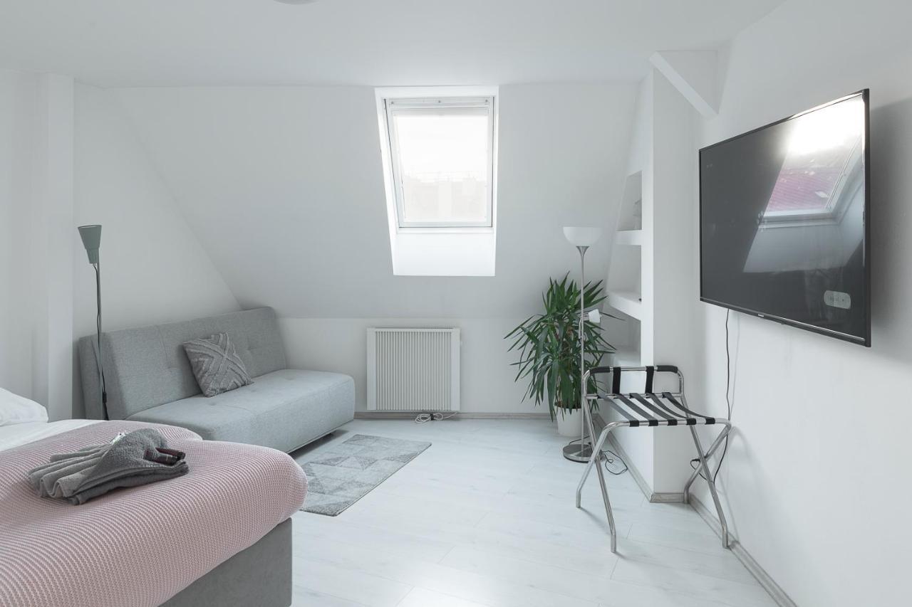 Skolska Winter Terrace Apartment 프라하 외부 사진