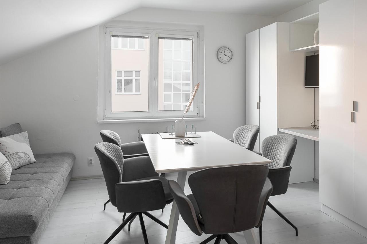 Skolska Winter Terrace Apartment 프라하 외부 사진